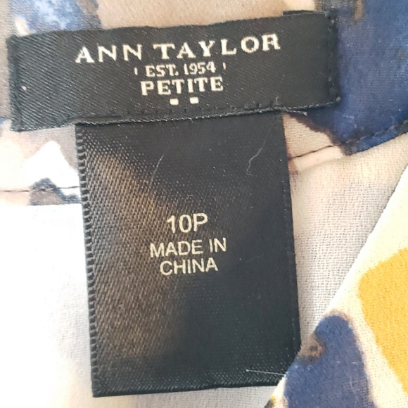 Ann Taylor top blouse ruffles high neck keyhole flowy PETITE 10P - Picture 4 of 8